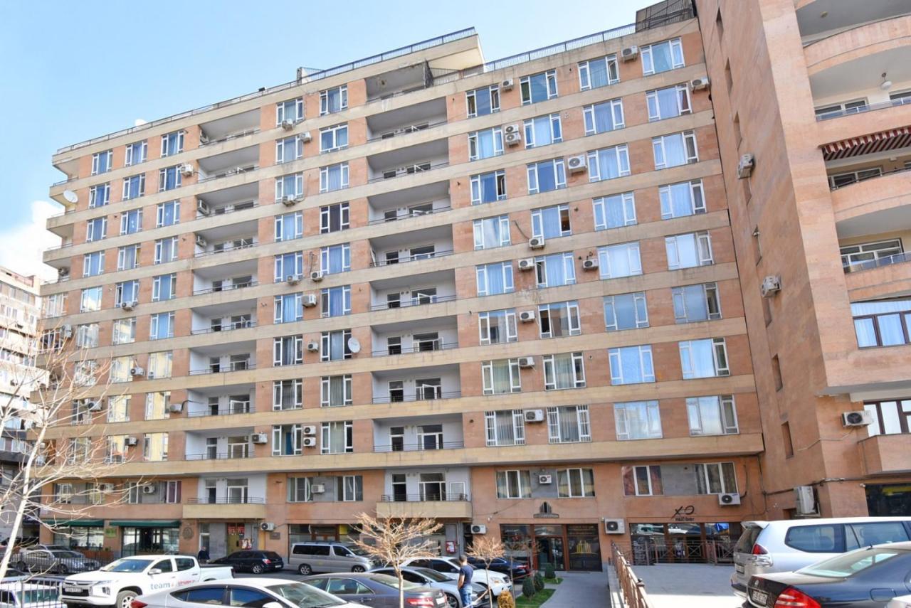 Armenak Apartment 7/1 Nalbandyan Erywań Zewnętrze zdjęcie